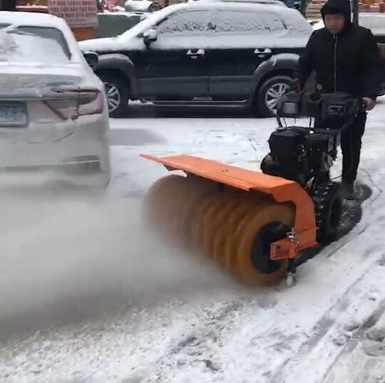 掃雪機(jī)